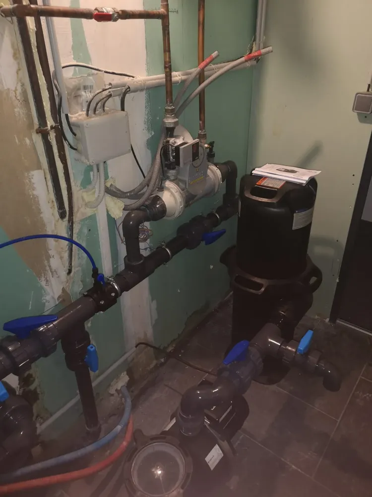 entretien équipement piscine avec aqua pool techwebp