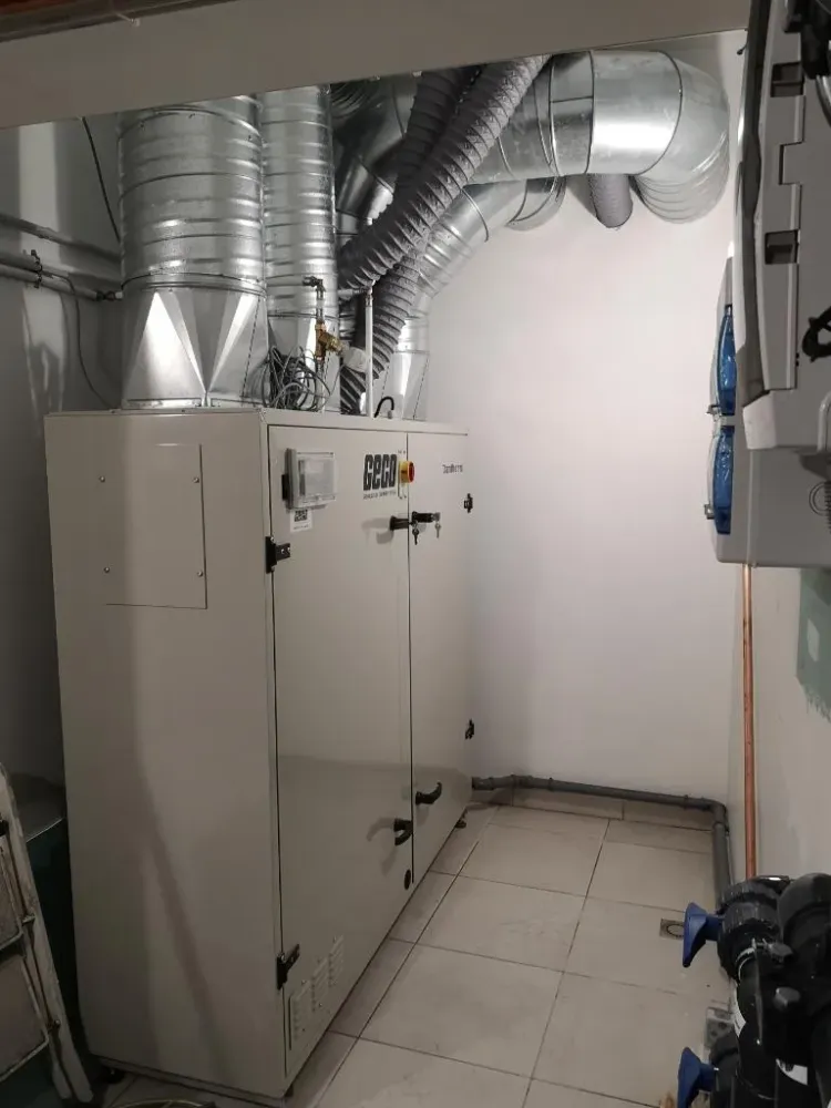 aqua pool tech pisciniste