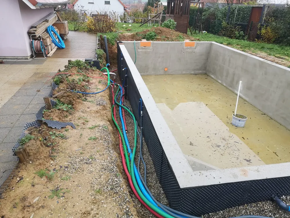 dépannage de votre piscine par un professionnelwebp