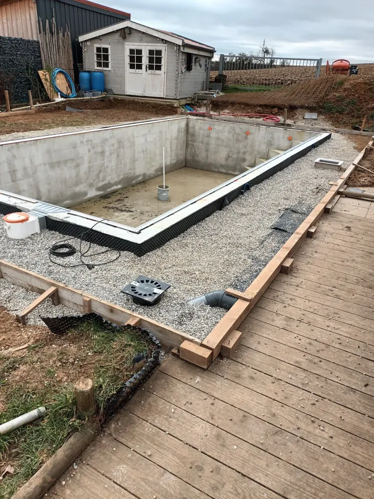 rénovation piscine à Eguelshardt